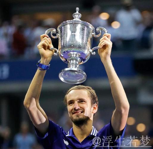 鲁德红土场告捷 首次战胜梅德韦杰夫